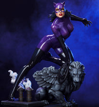 Load image into Gallery viewer, PRE-ORDER: CATWOMAN MAQUETTE PURPLE VARIANT