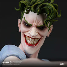 Load image into Gallery viewer, PRE-ORDER: BATMAN: WHITE KNIGHT: THE JOKER