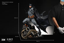 Load image into Gallery viewer, PRE-ORDER: BATMAN CLASSIC QUARTER SCALE