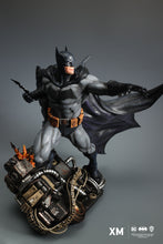 Load image into Gallery viewer, PRE-ORDER: BATMAN CLASSIC QUARTER SCALE