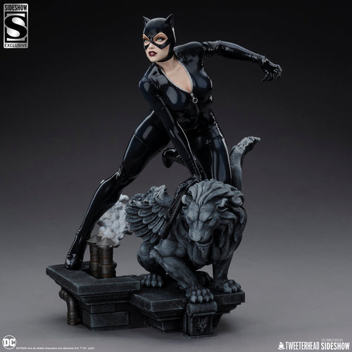 PRE-ORDER: CATWOMAN QUARTER SCALE MAQUETTE