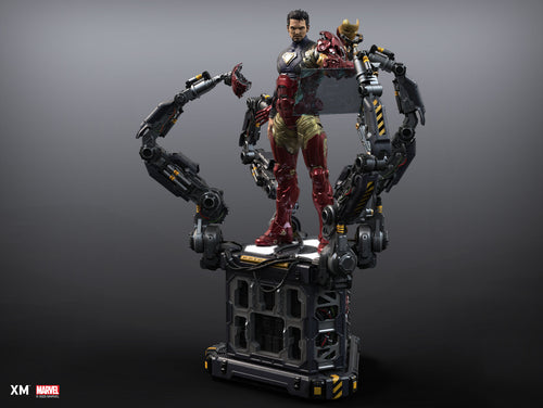 PRE-ORDER: IRON MAN SUIT UP VERSION B