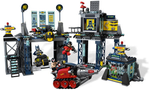 LEGO: THE BATCAVE 6860