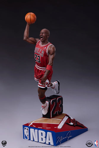 MICHAEL JORDAN QUARTER SCALE STATUE