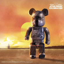 Load image into Gallery viewer, THE MANDALORIAN 400% BEARBRICK