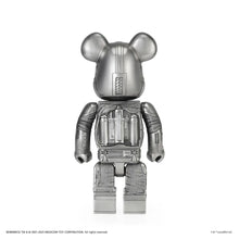 Load image into Gallery viewer, THE MANDALORIAN 400% BEARBRICK