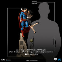 Load image into Gallery viewer, SUPERMAN AND LOIS SIXTH SCALE DIORAMA