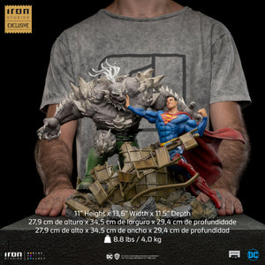 PRE-ORDER: SUPERMAN VS DOOMSDAY ART SCALE