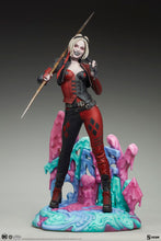 Load image into Gallery viewer, THE SUICIDE SQUAD HARLEY QUINN PREMIUM FORMAT STATUE