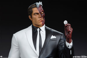 PRE-ORDER: TWO-FACE SIXTH SCALE MAQUETTE