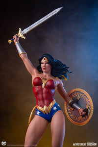 WONDER WOMAN SIXTH SCALE MAQUETTE