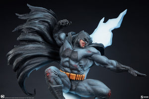 PRE-ORDER: BATMAN THE DARK KNIGHT RETURNS