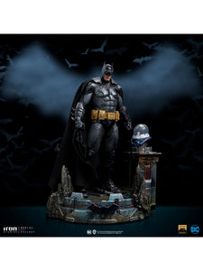 PRE-ORDER: BATMAN UNLEASHED DELUXE ART SCALE