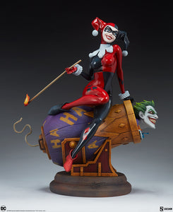 HARLEY AND THE JOKER STATUE