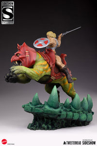 PRE-ORDER: HE-MAN AND BATTLE CAT MAQUETTE