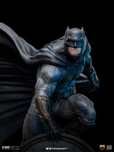 Load image into Gallery viewer, PRE-ORDER: JL SNYDER CUT BATMAN ON BATSIGNAL ART SCALE