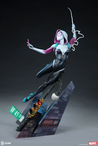PRE-ORDER: SPIDER-GWEN PREMIUM FORMAT