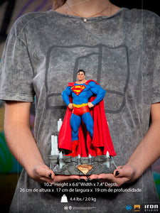 PRE-ORDER: SUPERMAN UNLEASHED DELUXE ART SCALE