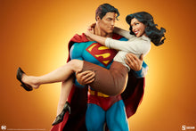 Load image into Gallery viewer, PRE-ORDER: SUPERMAN AND LOIS LANE